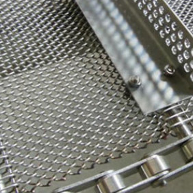 De gegalvaniseerde Verbinding Diamond Mesh Steel Plate van de Roestvrij staalketting voor Transportbanden