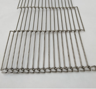 De Draadriem op hoge temperatuur Mesh For Eggs Conveyor van de Roestvrij staalkleder
