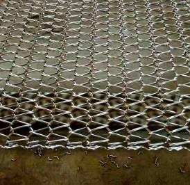 Aangepaste Voedselindustrie Diamond Mesh Steel Plate Conveyor Belt